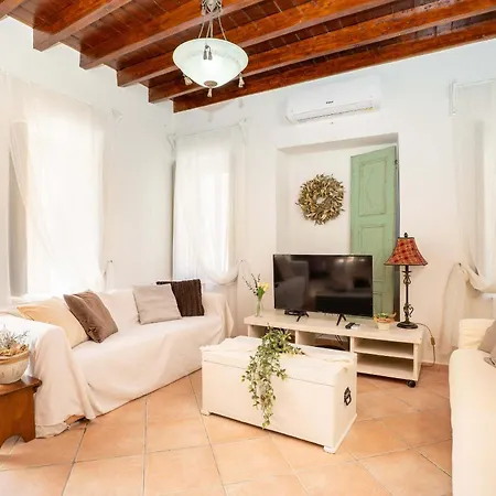 Holiday home Ouranias House